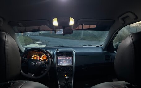 Toyota Corolla, 2011 год, 890 000 рублей, 5 фотография