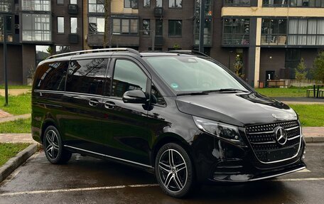 Mercedes-Benz V-Класс, 2025 год, 13 150 000 рублей, 2 фотография