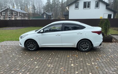 Hyundai Solaris II рестайлинг, 2017 год, 755 000 рублей, 2 фотография