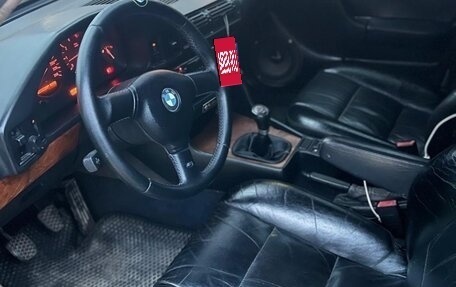 BMW 5 серия, 1992 год, 700 000 рублей, 8 фотография