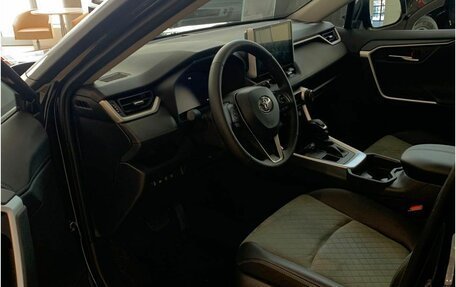 Toyota RAV4, 2025 год, 4 550 000 рублей, 17 фотография