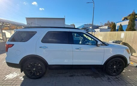 Ford Explorer VI, 2017 год, 2 800 000 рублей, 3 фотография