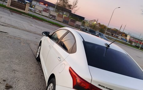 Hyundai Solaris II рестайлинг, 2018 год, 990 000 рублей, 5 фотография