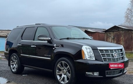 Cadillac Escalade III, 2010 год, 2 100 000 рублей, 3 фотография