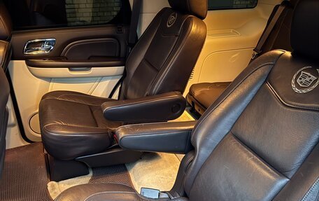 Cadillac Escalade III, 2010 год, 2 100 000 рублей, 15 фотография