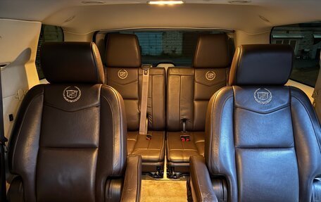 Cadillac Escalade III, 2010 год, 2 100 000 рублей, 16 фотография