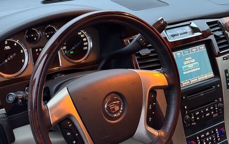 Cadillac Escalade III, 2010 год, 2 100 000 рублей, 13 фотография