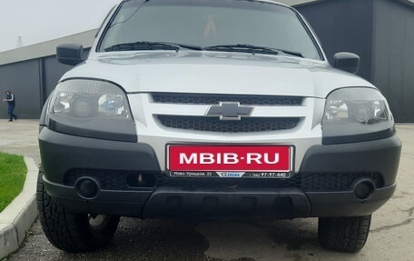 Chevrolet Niva I рестайлинг, 2019 год, 760 000 рублей, 1 фотография