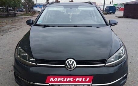 Volkswagen Golf VII, 2020 год, 1 790 000 рублей, 2 фотография