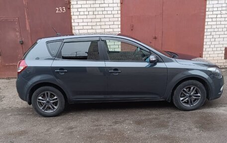 KIA cee'd I рестайлинг, 2010 год, 680 000 рублей, 3 фотография