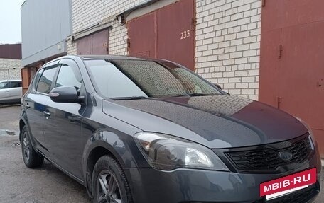 KIA cee'd I рестайлинг, 2010 год, 680 000 рублей, 2 фотография