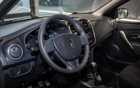 Renault Logan II, 2014 год, 700 000 рублей, 11 фотография