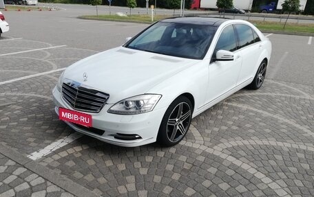 Mercedes-Benz S-Класс, 2008 год, 1 500 000 рублей, 2 фотография