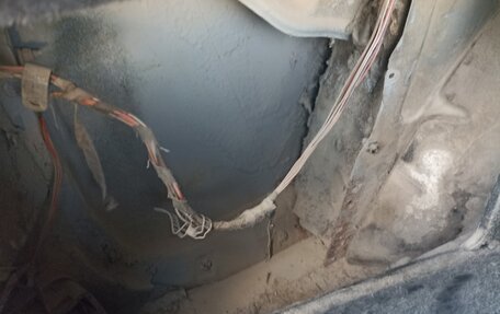 Audi A6, 1998 год, 300 000 рублей, 10 фотография