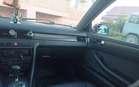 Audi A6, 1998 год, 300 000 рублей, 12 фотография