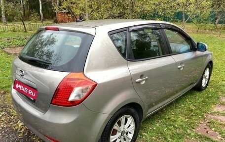 KIA cee'd I рестайлинг, 2010 год, 620 000 рублей, 4 фотография