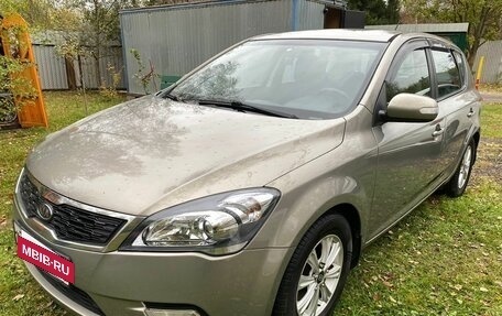 KIA cee'd I рестайлинг, 2010 год, 620 000 рублей, 3 фотография