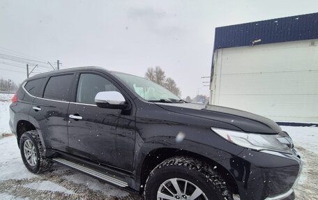 Mitsubishi Pajero Sport III рестайлинг, 2018 год, 2 530 000 рублей, 4 фотография