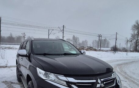 Mitsubishi Pajero Sport III рестайлинг, 2018 год, 2 530 000 рублей, 15 фотография