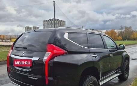 Mitsubishi Pajero Sport III рестайлинг, 2018 год, 2 530 000 рублей, 13 фотография