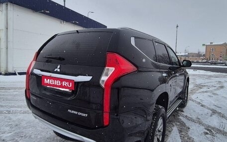 Mitsubishi Pajero Sport III рестайлинг, 2018 год, 2 530 000 рублей, 6 фотография