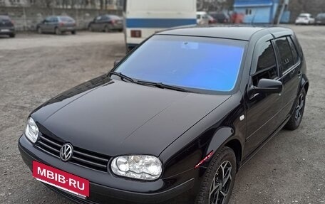 Volkswagen Golf IV, 2003 год, 640 000 рублей, 3 фотография