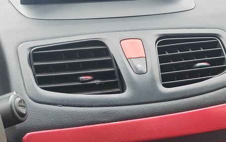 Renault Fluence I, 2010 год, 550 000 рублей, 6 фотография