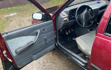 Daewoo Nexia I рестайлинг, 2004 год, 70 000 рублей, 4 фотография