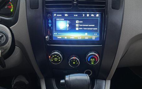 Hyundai Tucson III, 2004 год, 407 000 рублей, 8 фотография