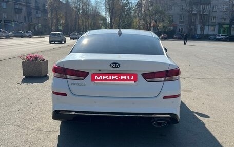KIA Optima IV, 2019 год, 2 200 000 рублей, 10 фотография