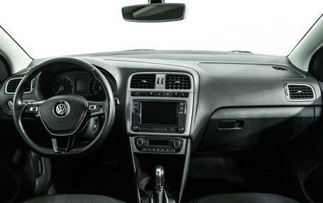 Volkswagen Polo VI (EU Market), 2017 год, 1 145 000 рублей, 13 фотография