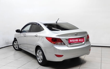 Hyundai Solaris II рестайлинг, 2011 год, 728 000 рублей, 2 фотография