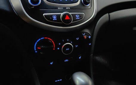 Hyundai Solaris II рестайлинг, 2011 год, 728 000 рублей, 15 фотография