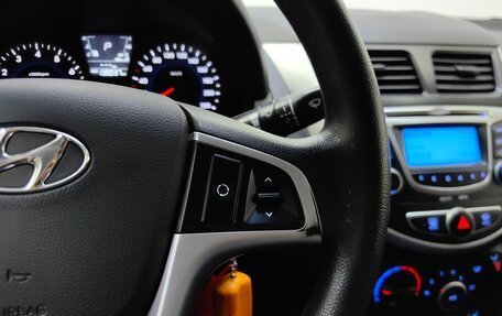 Hyundai Solaris II рестайлинг, 2011 год, 728 000 рублей, 18 фотография