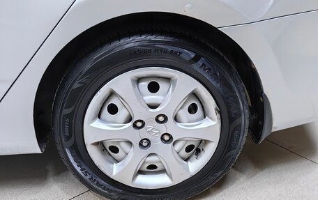 Hyundai Solaris II рестайлинг, 2011 год, 728 000 рублей, 23 фотография