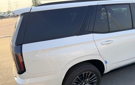 Cadillac Escalade V, 2025 год, 21 900 000 рублей, 11 фотография