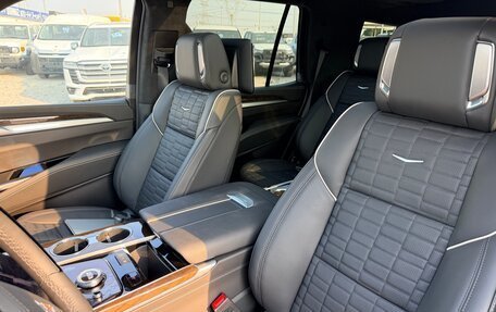 Cadillac Escalade V, 2025 год, 21 900 000 рублей, 19 фотография