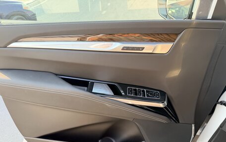 Cadillac Escalade V, 2025 год, 21 900 000 рублей, 23 фотография