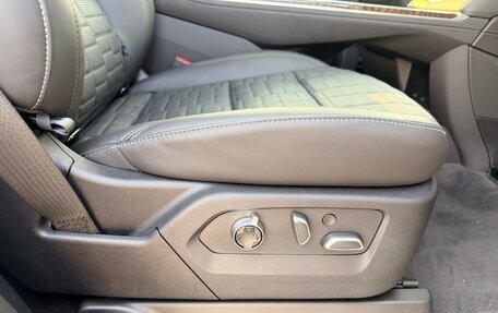 Cadillac Escalade V, 2025 год, 21 900 000 рублей, 36 фотография