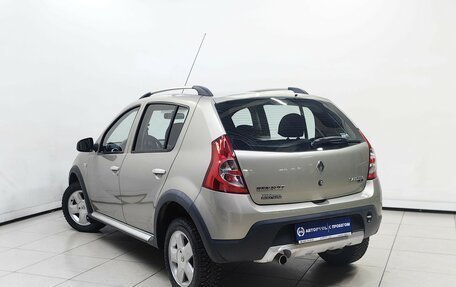 Renault Sandero I, 2014 год, 728 000 рублей, 2 фотография