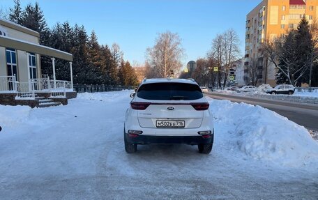 KIA Sportage IV рестайлинг, 2020 год, 2 500 000 рублей, 2 фотография