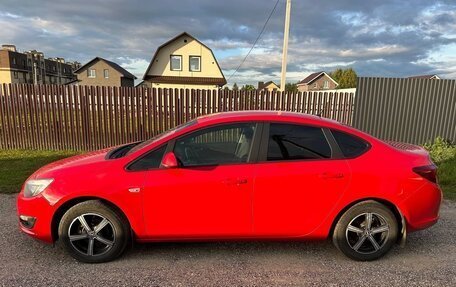 Opel Astra J, 2014 год, 800 000 рублей, 6 фотография