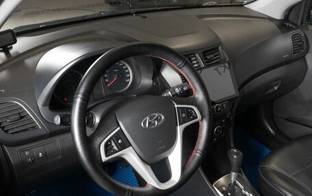 Hyundai Solaris II рестайлинг, 2011 год, 691 200 рублей, 3 фотография