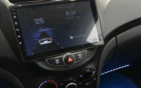 Hyundai Solaris II рестайлинг, 2011 год, 691 200 рублей, 6 фотография