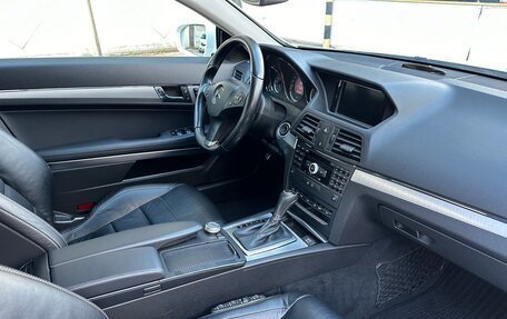 Mercedes-Benz E-Класс, 2009 год, 1 570 000 рублей, 17 фотография