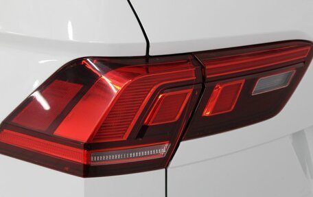 Volkswagen Tiguan II, 2021 год, 1 800 000 рублей, 12 фотография