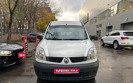 Renault Kangoo II рестайлинг, 2006 год, 395 000 рублей, 1 фотография
