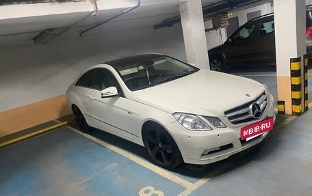 Mercedes-Benz E-Класс, 2010 год, 1 250 000 рублей, 6 фотография