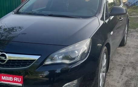 Opel Astra J, 2010 год, 620 000 рублей, 4 фотография