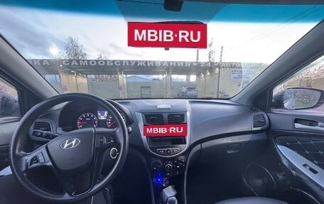 Hyundai Solaris II рестайлинг, 2011 год, 700 000 рублей, 8 фотография